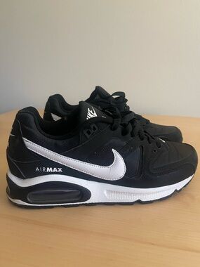 Nike Black and White Air Max Running Shoes